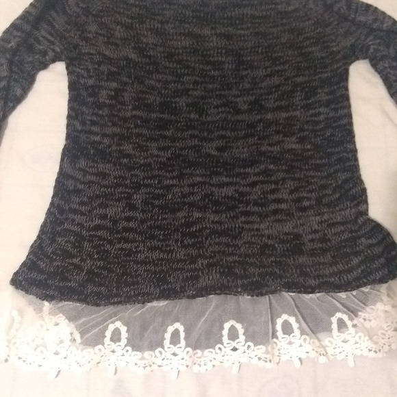 BNWT Girls Sweater - Picture 2 of 3